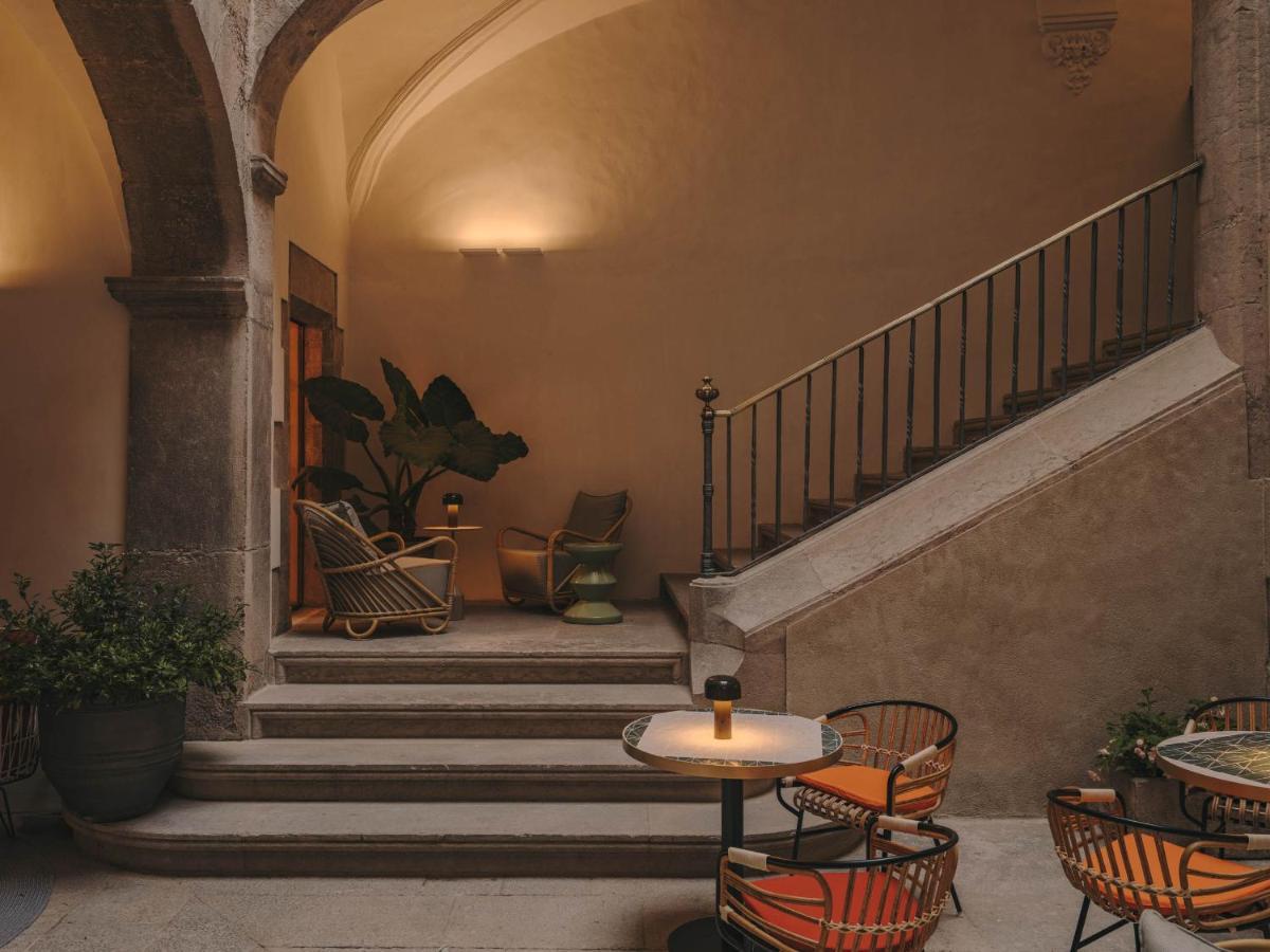Hotel Palau Fugit Girona Exteriör bild