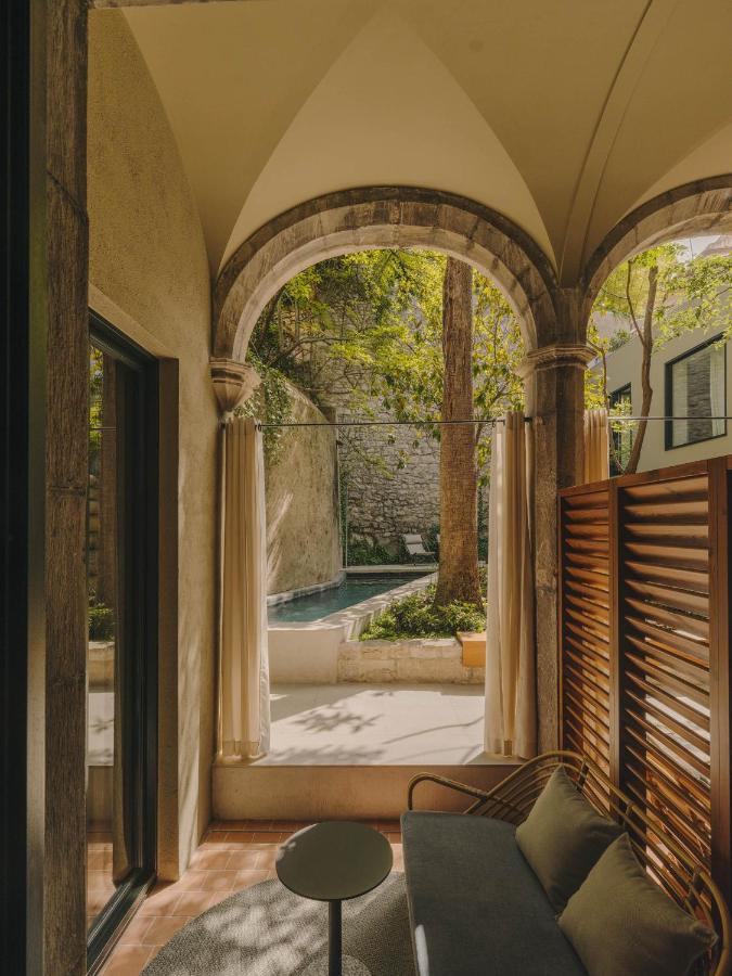 Hotel Palau Fugit Girona Exteriör bild