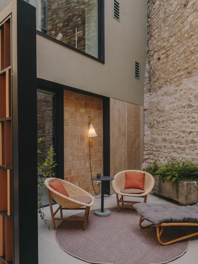 Hotel Palau Fugit Girona Exteriör bild