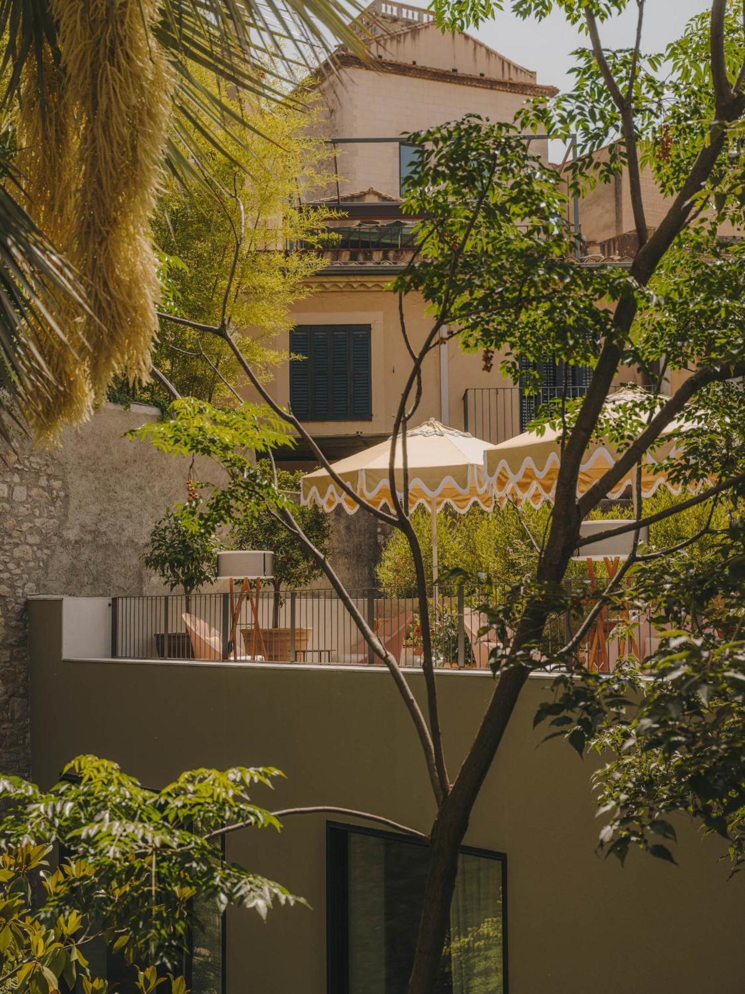 Hotel Palau Fugit Girona Exteriör bild